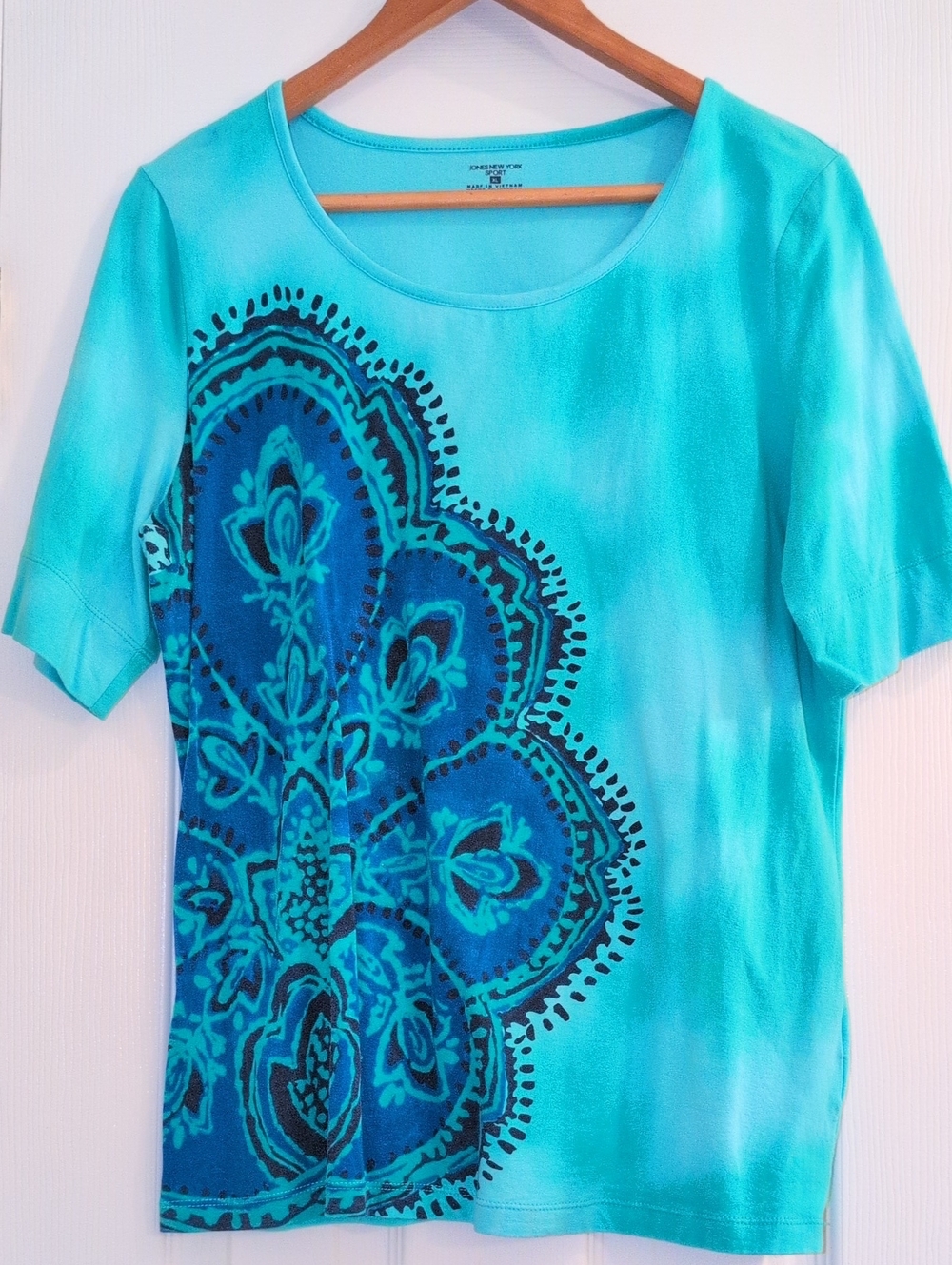 Jones New York Turquoise and Navy Short-Sleeve Tee